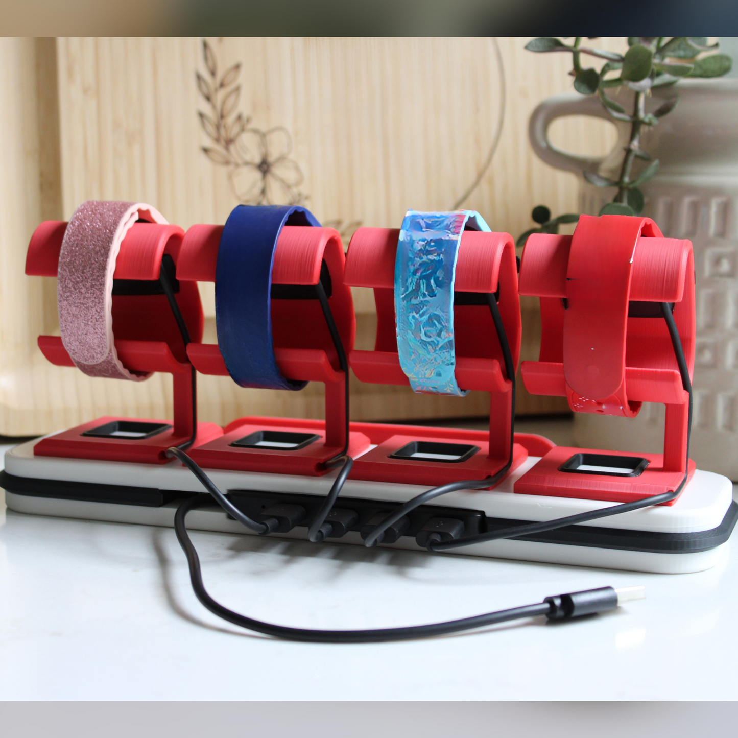 Customizable Charging Station Compatible with MagicBand+