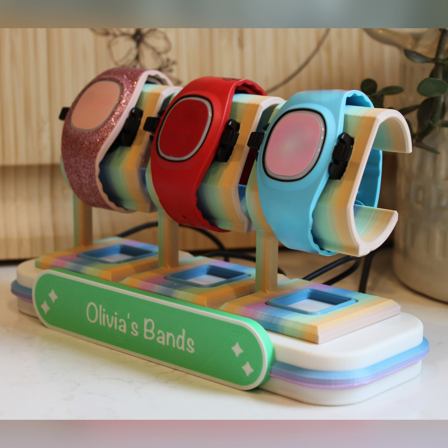 Customizable Charging Station Compatible with MagicBand+